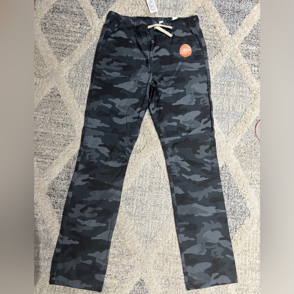 The Children's Place Casual Black and Gray Camo Pants